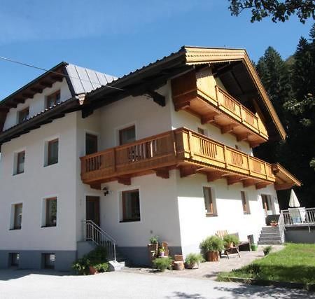 Gaestehaus Hauser Hainzenberg Exterior photo