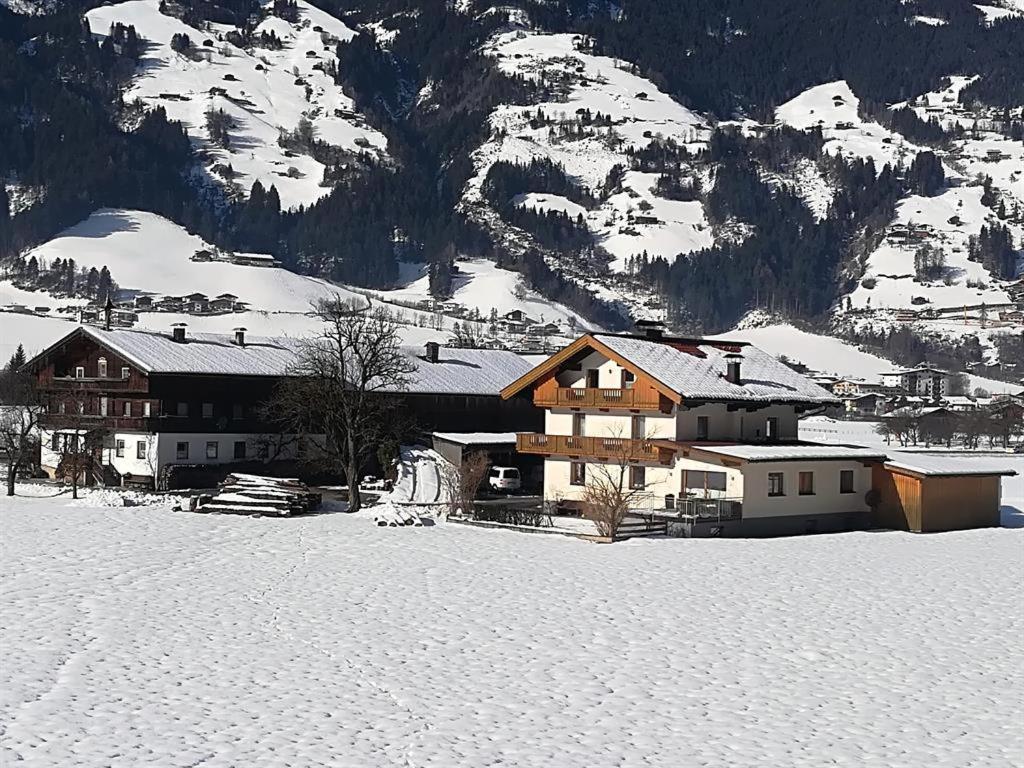 Gaestehaus Hauser Hainzenberg Exterior photo